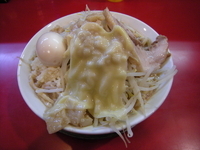 「ラーメン+チーズ+魚粉」@ジャンクガレッジ 東大宮店の写真