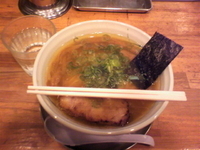 「プレミアムしおらーめんビーフ風味￥750大盛￥150」@流星軒の写真