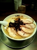 「中華そば+チャーシュートッピング」@らーめん潤 蒲田店の写真