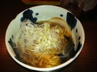 「九十九里煮干しらーめんの白ねぎらーめん」@らーめん 福たけ 桜木本店の写真