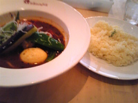 「牛すじ+ベジタブル」@札幌スープカレー イエローカンパニー 恵比寿店の写真