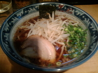 「醤油ラーメン」@麺屋 黒船 新橋本店の写真