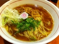 「醤油ラーメン」@麺一献の写真