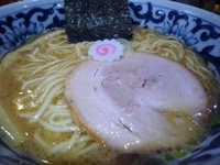 「豚骨魚介らー麺（750円）+一番搾り（350円）」@東京駅 斑鳩の写真