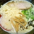豚骨らーめん+替玉（細麺・硬め）680円+100円