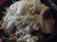 「ラーメン中にんにく」@麺や 唯桜の写真