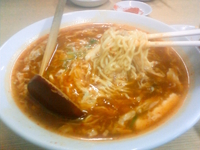 「酢辣湯麺（細麺）」@三幸苑の写真