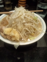 「らーめん にんにく 野菜」@らーめん大 五反田店の写真