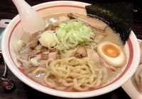 「味噌チャーシュー麺880円+味付玉子100円+餃子300円+生ビ」@ラーメン長山の写真