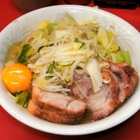 「汁なしラーメン（600円）+ブタ入（100円）+生たまご（50円」@ラーメン二郎 環七一之江店の写真
