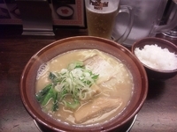 「熟成光麺（730円）+生ビール（280円）+半ライス（無料）」@光麺 新宿歌舞伎町店の写真