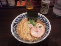 「豚骨魚介ラー麺（750円）+缶ビール（350円）」@東京駅 斑鳩の写真