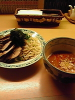 「夜限定 とり白湯ぴりっと辛つけ麺」@らあめん工房 まんぼぉの写真