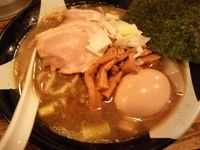 「特製煮干ラーメン」@すごい煮干ラーメン凪 新宿ゴールデン街店 本館の写真