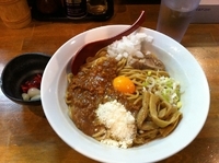 「カレーチーズまぜそば 880円（大盛360g）」@つけめん 蕾の写真