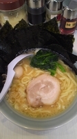 「豚骨しょうゆラーメン+ライス無料+のりサービス=650円」@目黒 魂心家の写真