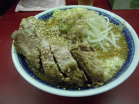 「味噌らーめん（小）豚入（980円）」@らーめん豚喜 川口店の写真