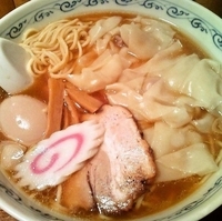 「ワンタンメン+味玉（800円+100円）」@二葉 天沼店の写真