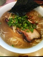 「正油煮干し（大盛り）」@湘南麺屋 海鳴の写真