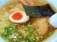 「地鶏けい骨ラーメン（塩￥750）」@地鶏けい骨 阿波家 宇都宮店の写真