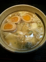 「塩ラーメン（味玉・ワンタントッピング）」@草津亭の写真