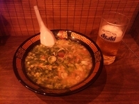 「ラーメン（790円）+追加ねぎ（100円）+生ビール（400円）」@一蘭 新宿中央東口店の写真
