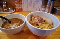 「つけ麺（並盛）+お勧めトッピング」@つけ麺二代目いさおの写真