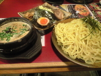 「ゴッテリ 豚骨つけ麺 大盛り」@よいち つけ麺研究所 東本町店の写真