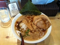 「ランチ 醤油ラーメン+小どんぶり」@双麺 錦糸町本店の写真