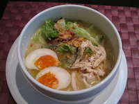 「こだわり麺の名物鶏塩らーめん:880円」@蔭山樓の写真