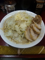 「小ブタ ヤサイアブラニンニク少し【700円】」@RA-MEN ICHIの写真