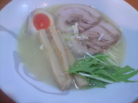 「塩らぁめん」@爆じゅう餃子 餃点の写真