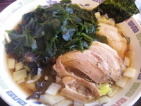 「ラーメン￥700 わかめサービス」@ラーメンイレブンの写真