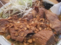 「トロチャーシュー麺大盛り ニンニク風味」@とんちん軒の写真