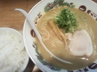 「中華そばランチ 720円 コッテリ」@天下一品 多摩ニュータウン店の写真