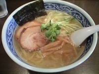 「しおラーメン」@自家製麺☆宇都宮餃子 こむさしの写真