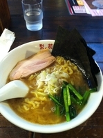 「横浜とんこつ（チャーシュー入り）」@梨の花の写真