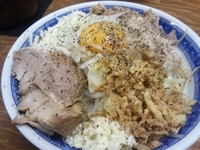 「汁なし（ヤサイ、ニンニク） ￥780」@らーめん豚喜 川口店の写真