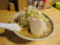 「新天地ラーメン（680円）」@ラーメン新天地の写真