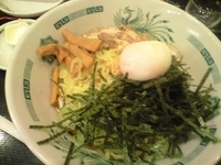 「汁なしラーメン（大盛）」@日高屋 新宿三丁目店の写真