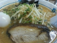 「味噌らぁ麺（玉子サービス）770円」@らぁ麺 波（シー） 神田錦町店の写真