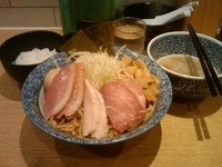 「和えつけ鶏白湯そば（880円）+中盛（50円）+小ごはん（50円」@麺屋 一燈の写真