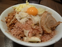 「まぜそば（中）」@ジャンクガレッジ 東京ラーメンストリートの写真