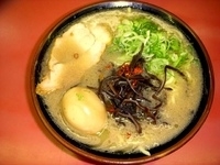 「塩豚骨（土日限定）味玉トッピング」@王道家の写真