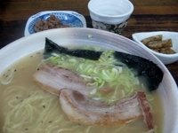「みそラーメン+サービスいろいろ」@タカラ島四十九番亭の写真