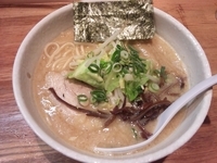 「鶏白湯醤油ラーメン（こってり） ￥720」@麺や 福一の写真