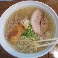 「あっさり魚出汁（塩）+大盛 650円+100円=750円」@はりけんラーメンの写真