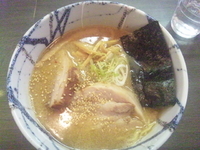 「しょうゆらーめん」@風来居 新宿店の写真