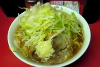 「小豚（やさい、ニンニク）」@ラーメン二郎 千住大橋駅前店の写真