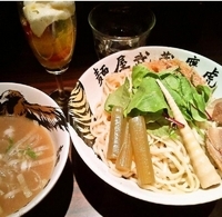 「限定 春夏うつろいつけ麺（大盛無料）850円」@麺屋武蔵 鷹虎の写真